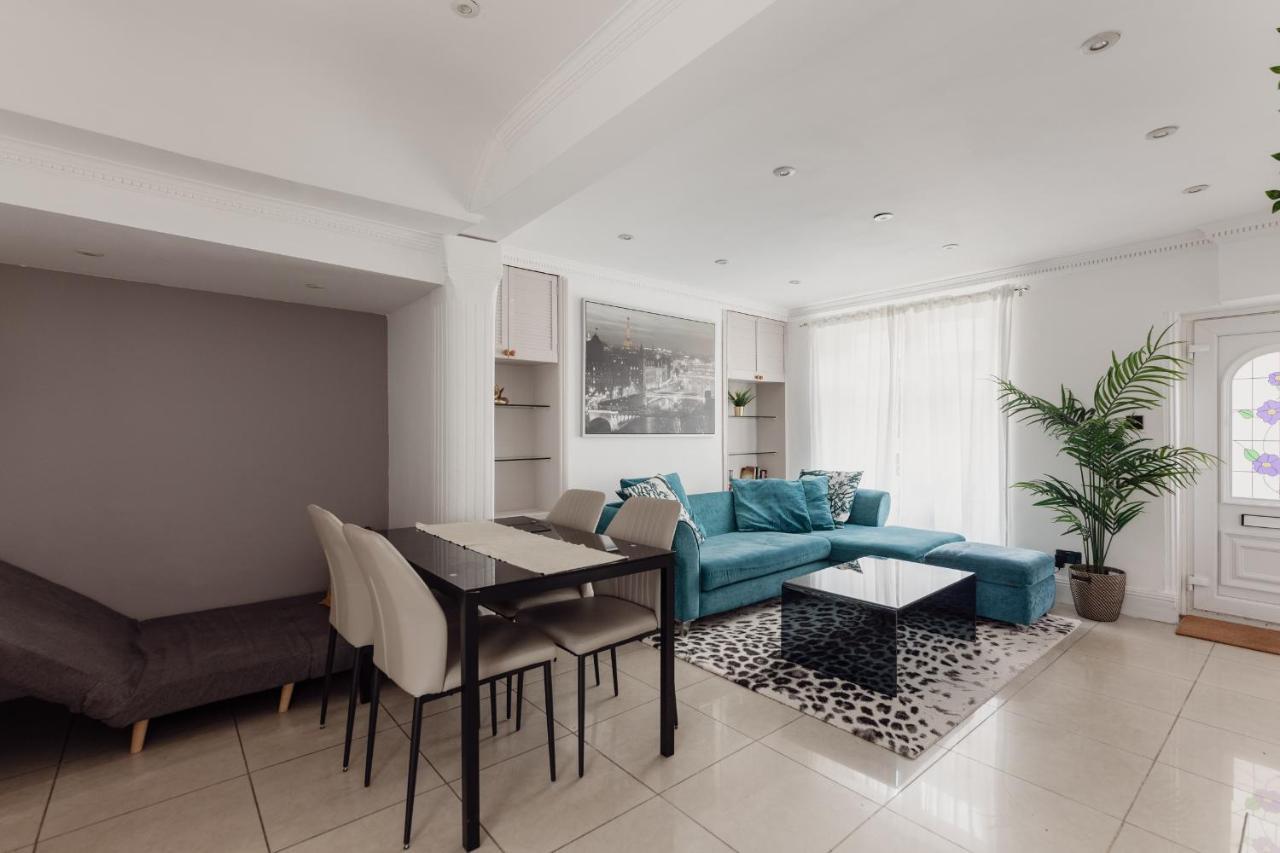 Charming & Beautiful 2 Bed Flat In Zone 1 Lejlighed London Eksteriør billede